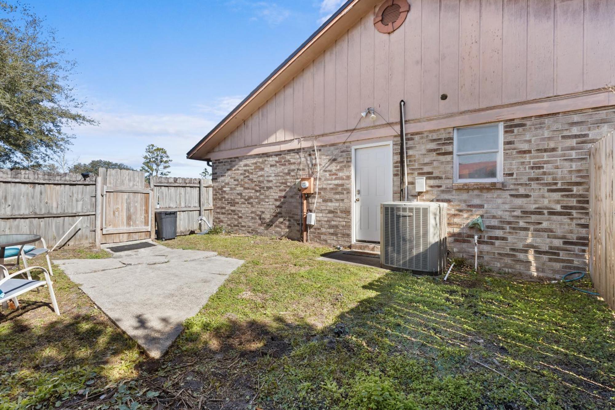 Pet Friendly Large Studio With Free Wi-Fi In Great Location! オレンジ・パーク エクステリア 写真